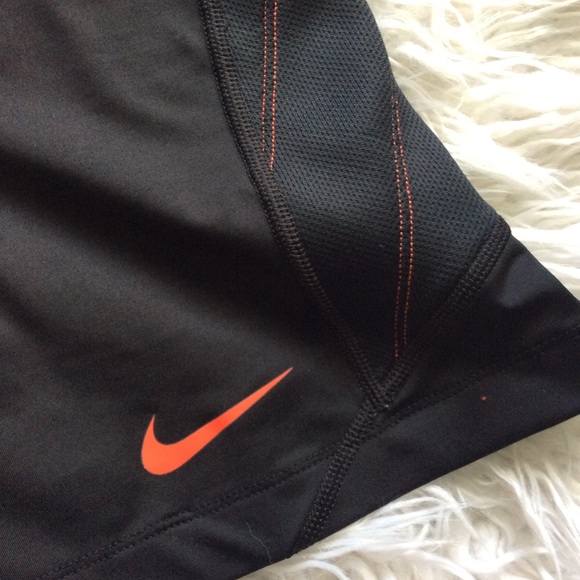 Nike Women’s Pro Softball Sliding Shorts - Picture 6 of 7